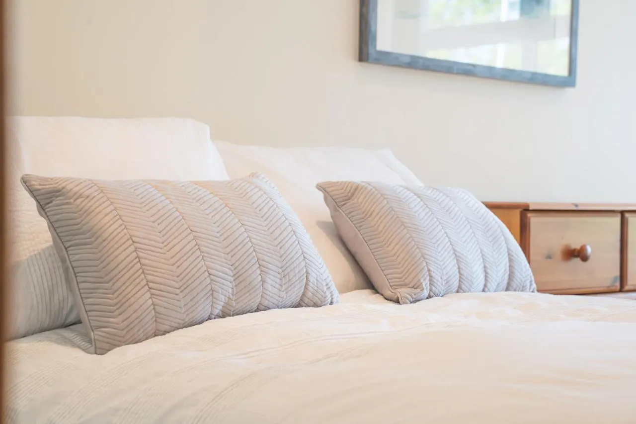 Semesterbostad Dwellcome Home Ltd 5 Double Bedroom 3 Bathroom House Free Driveway Parking, 637 Mbps Wifi, Ideal For Long Term Contractor, Etc Stays, Regular Housekeeping Option - See Our Site For Assurance Aberdeen
